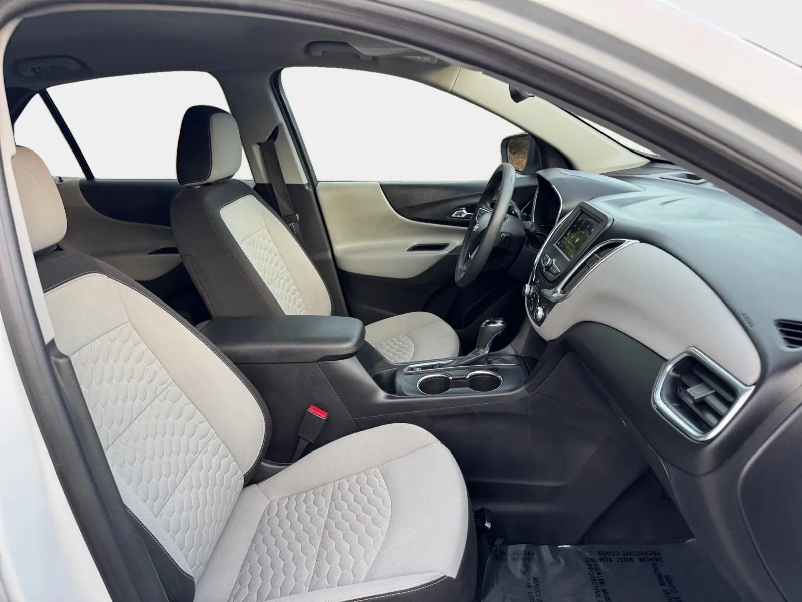Used 2021 Chevrolet Equinox LS FWD image 10