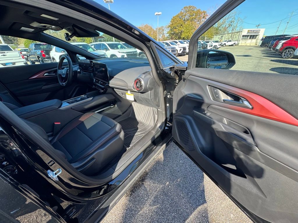 New 2026 Chevrolet Equinox EV RS image 14