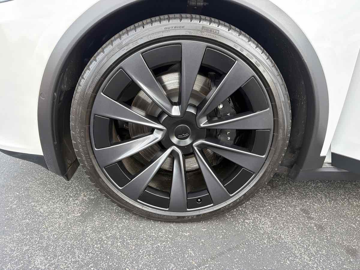 Used 2023 Tesla Model X AWD/4WD image 40