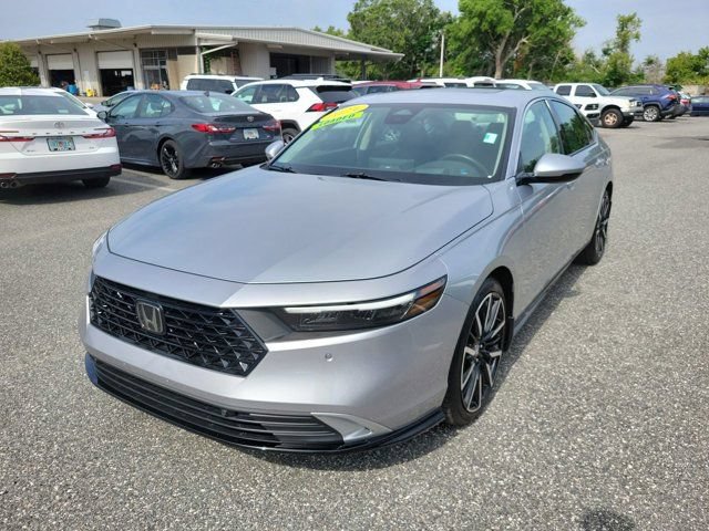 Used 2024 Honda Accord Touring image 14