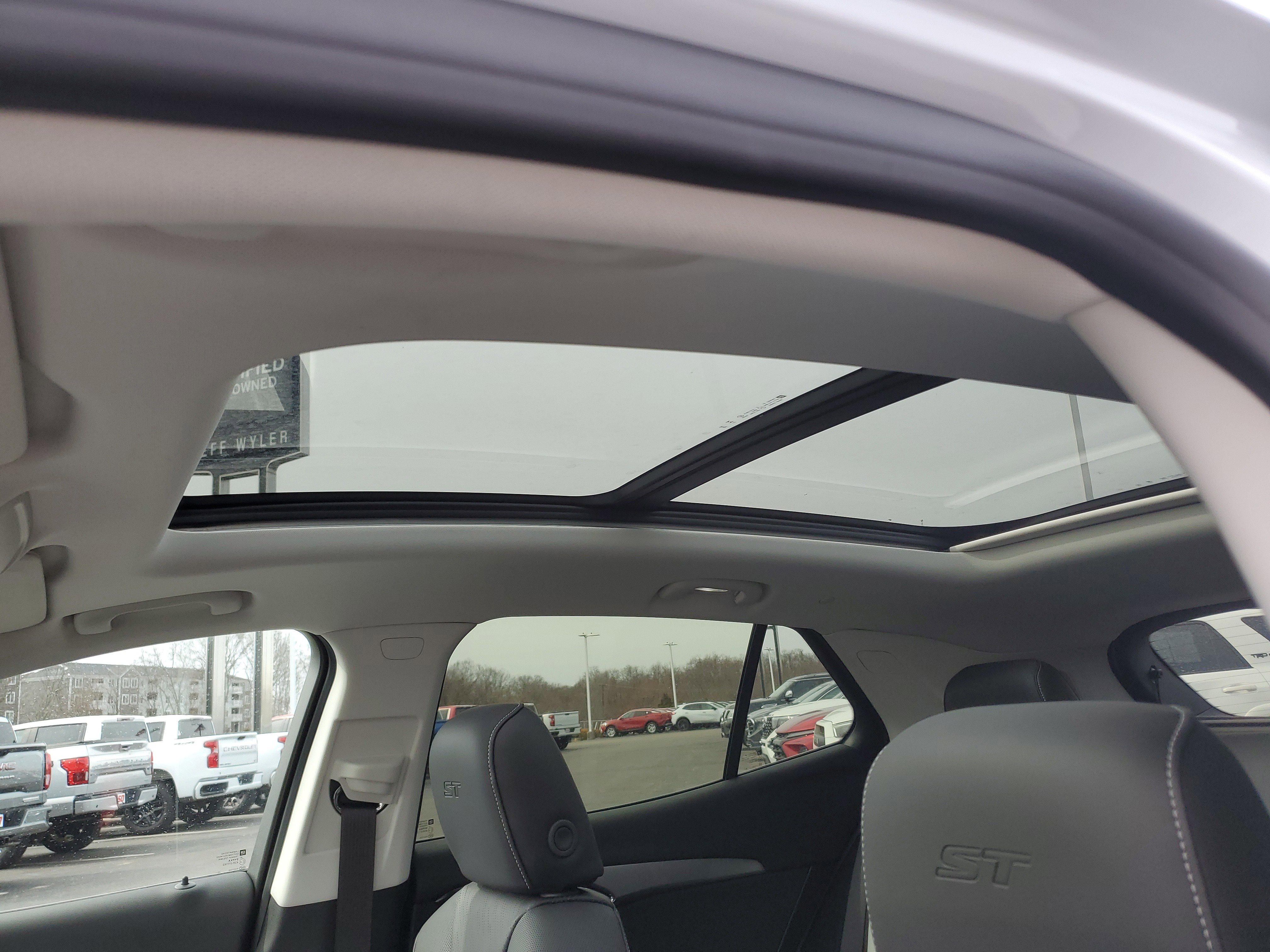New 2026 Buick Envision Sport Touring image 30