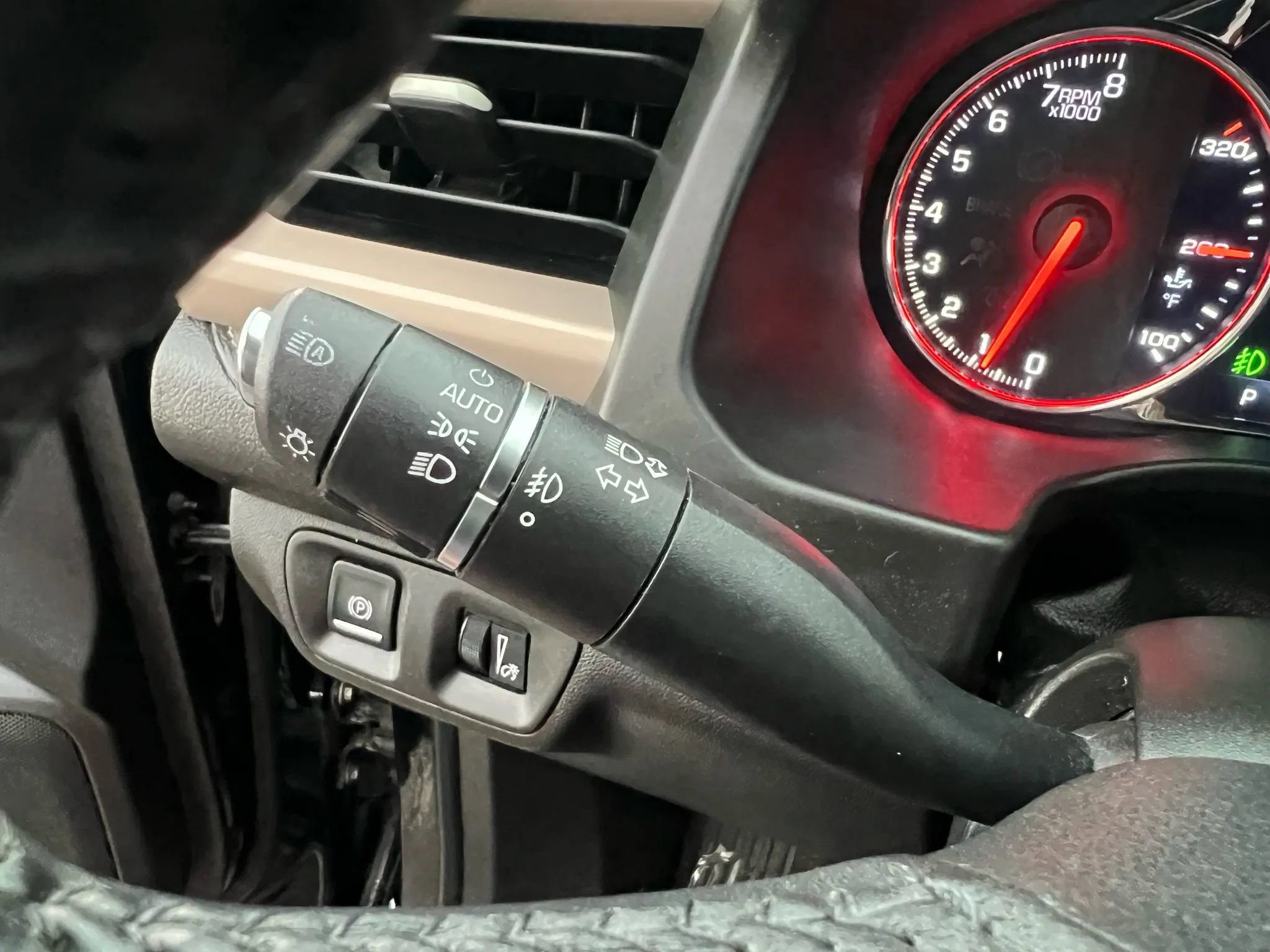 Used 2017 GMC Acadia Denali image 50