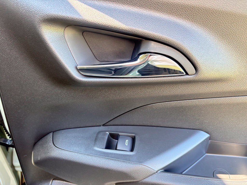 New 2026 Chevrolet Trax ACTIV w/ Sunroof Package FWD image 35