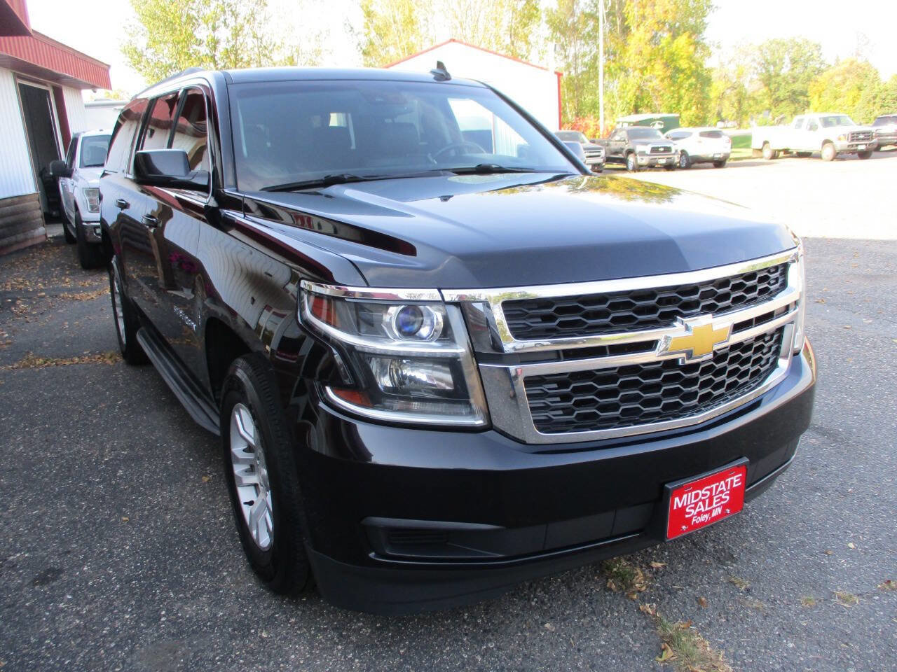 Used 2015 Chevrolet Suburban LT image 12