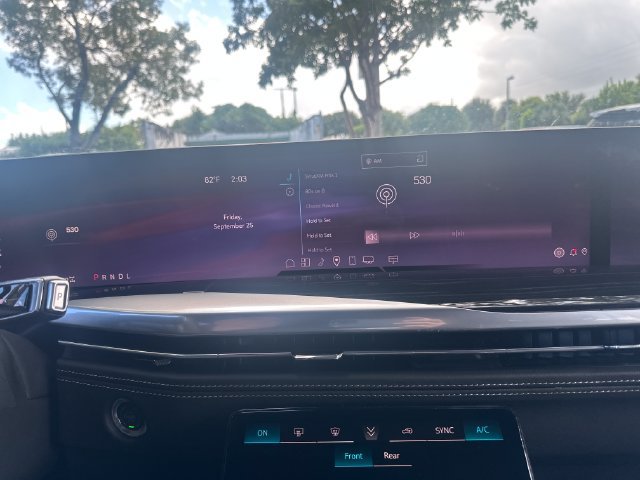 Certified 2025 Cadillac Escalade ESV Sport AWD/4WD image 15
