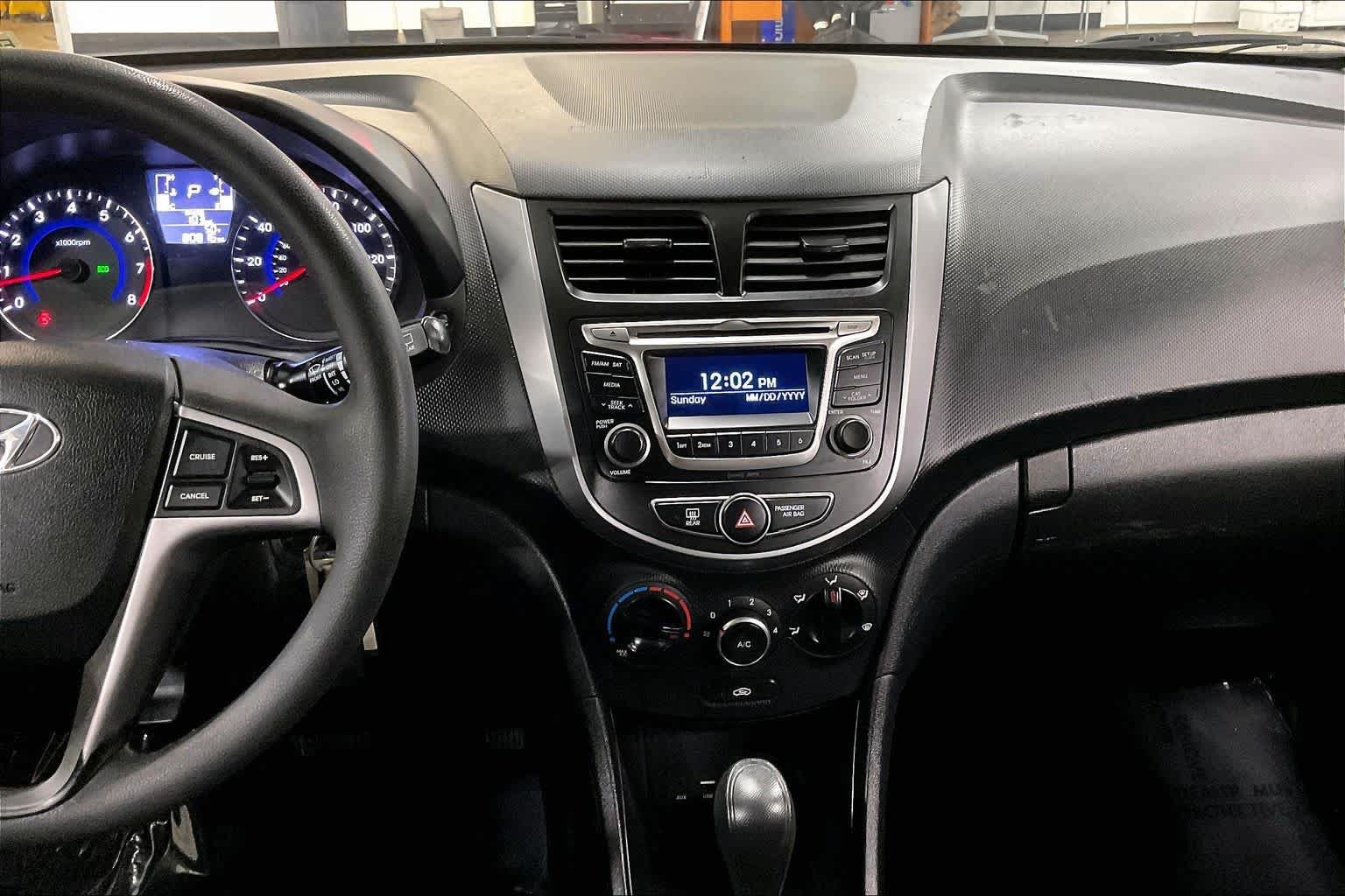Used 2015 Hyundai Accent GS FWD image 7