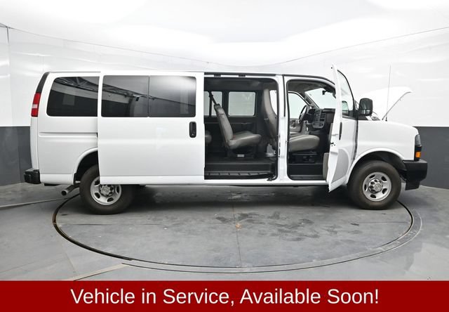 Used 2024 Chevrolet Express 3500 LS RWD image 47