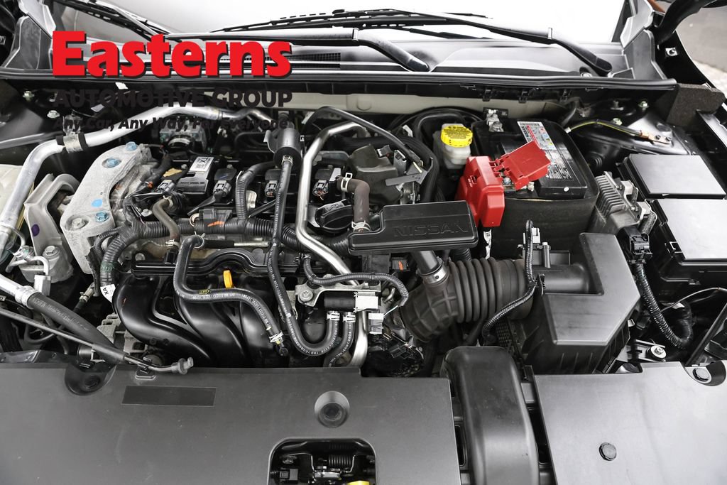 Used 2023 Nissan Sentra SR w/ SR Premium Package FWD image 7