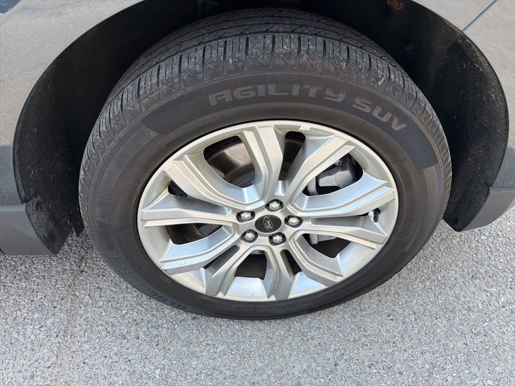 Used 2024 Ford Edge Titanium AWD/4WD image 17