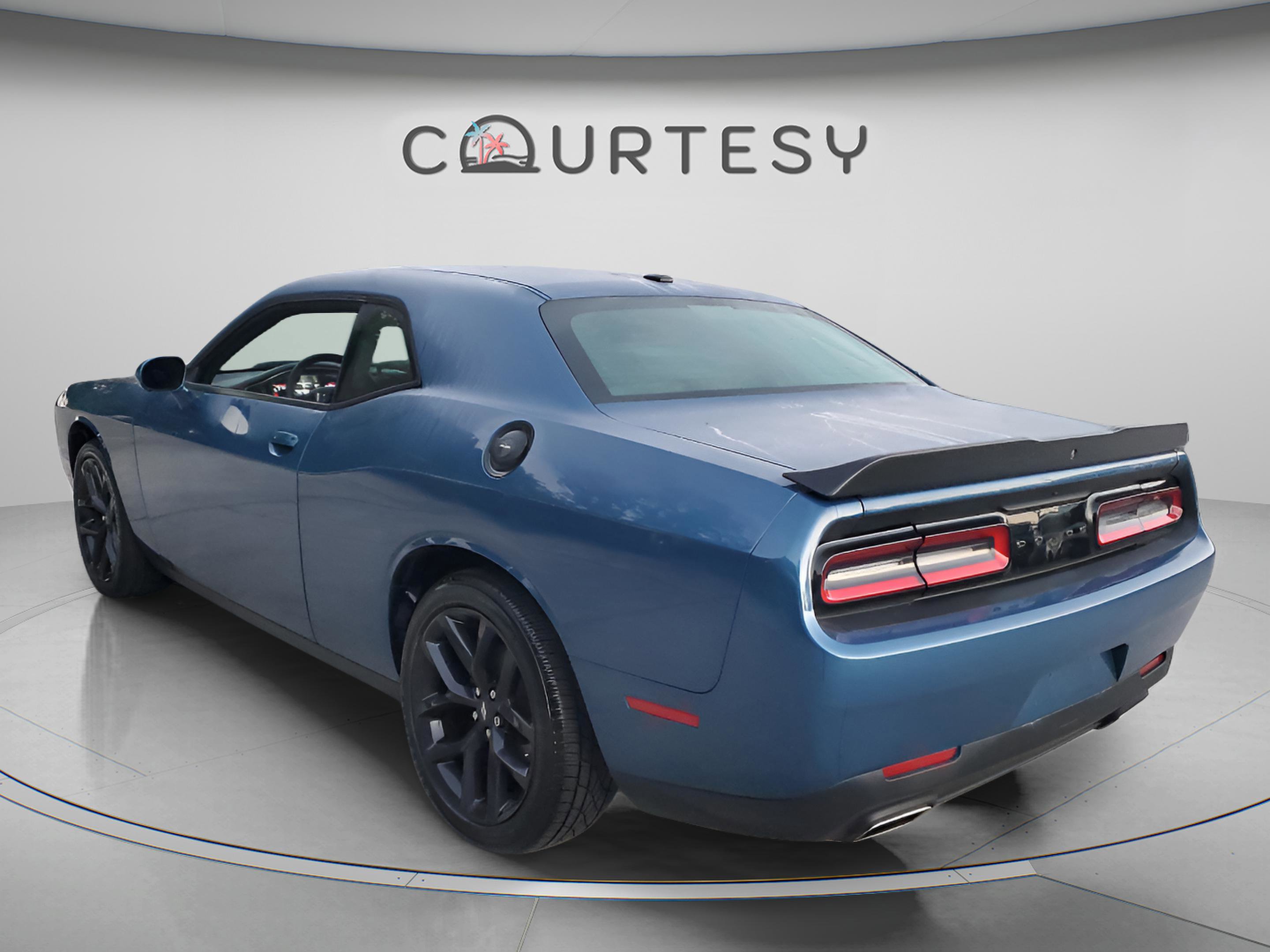 Used 2021 Dodge Challenger SXT w/ Blacktop Package image 2