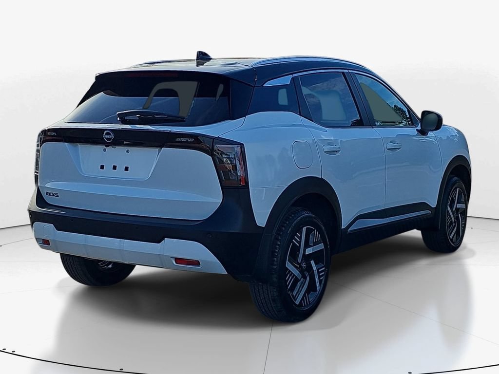 New 2026 Nissan Kicks SV w/ SV Premium Package FWD image 5