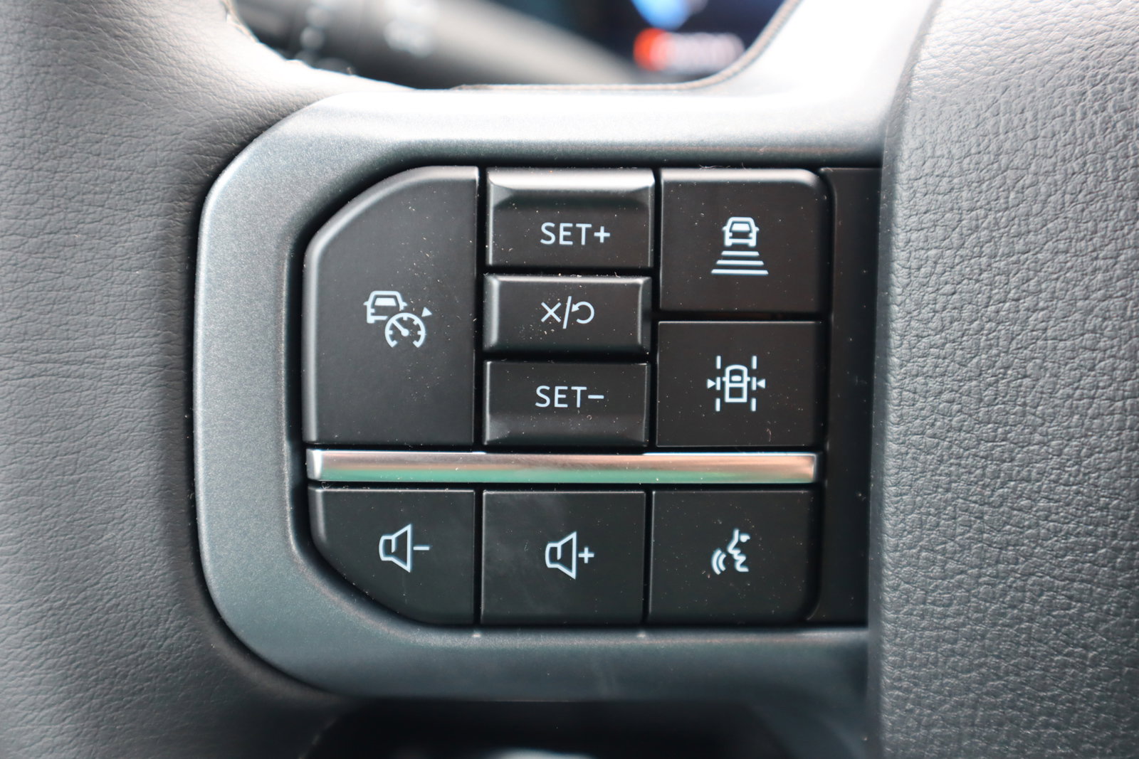 New 2025 Ford F150 XLT w/ Equipment Group 302A MID image 20