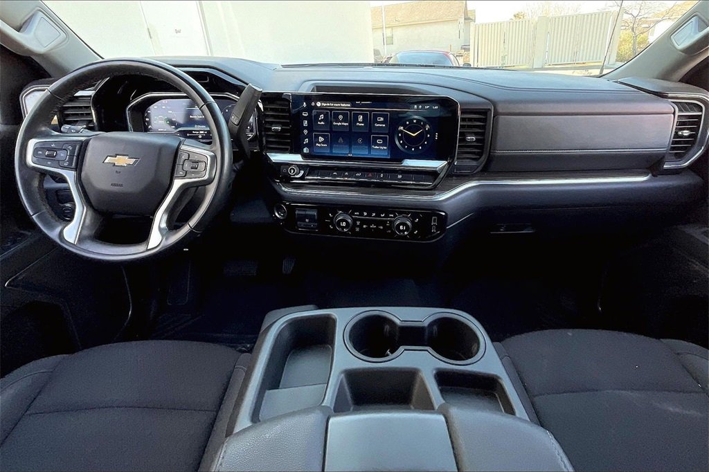 Used 2025 Chevrolet Silverado 1500 LT image 15