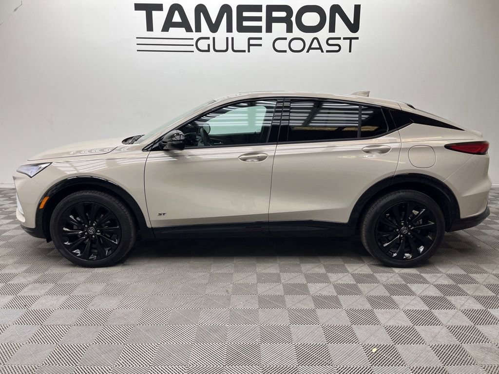 Used 2026 Buick Envista Sport Touring w/ Studio Series FWD image 6