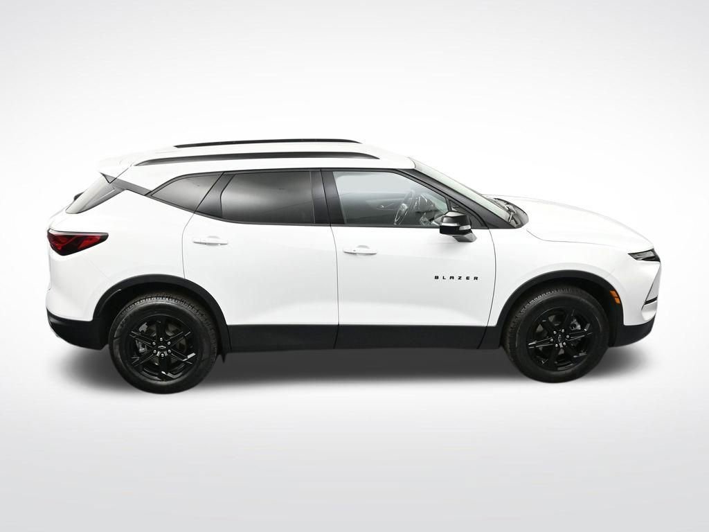 Used 2024 Chevrolet Blazer LT w/ Midnight/Sport Edition image 22
