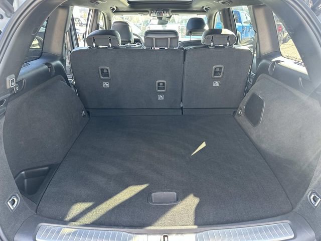 Used 2023 Jeep Grand Cherokee Overland image 13