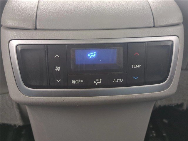 Used 2016 Toyota Highlander Limited AWD/4WD image 19