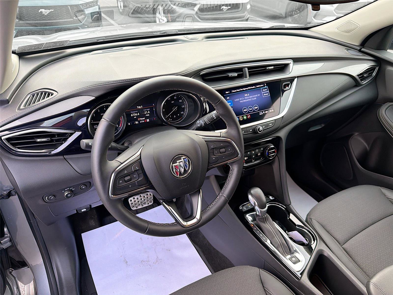 Used 2023 Buick Encore GX Select w/ Sport Touring Package image 9