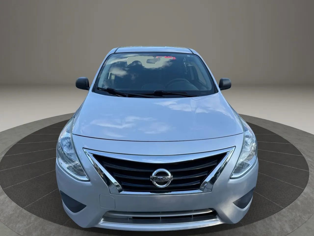 Used 2015 Nissan Versa S Plus image 8