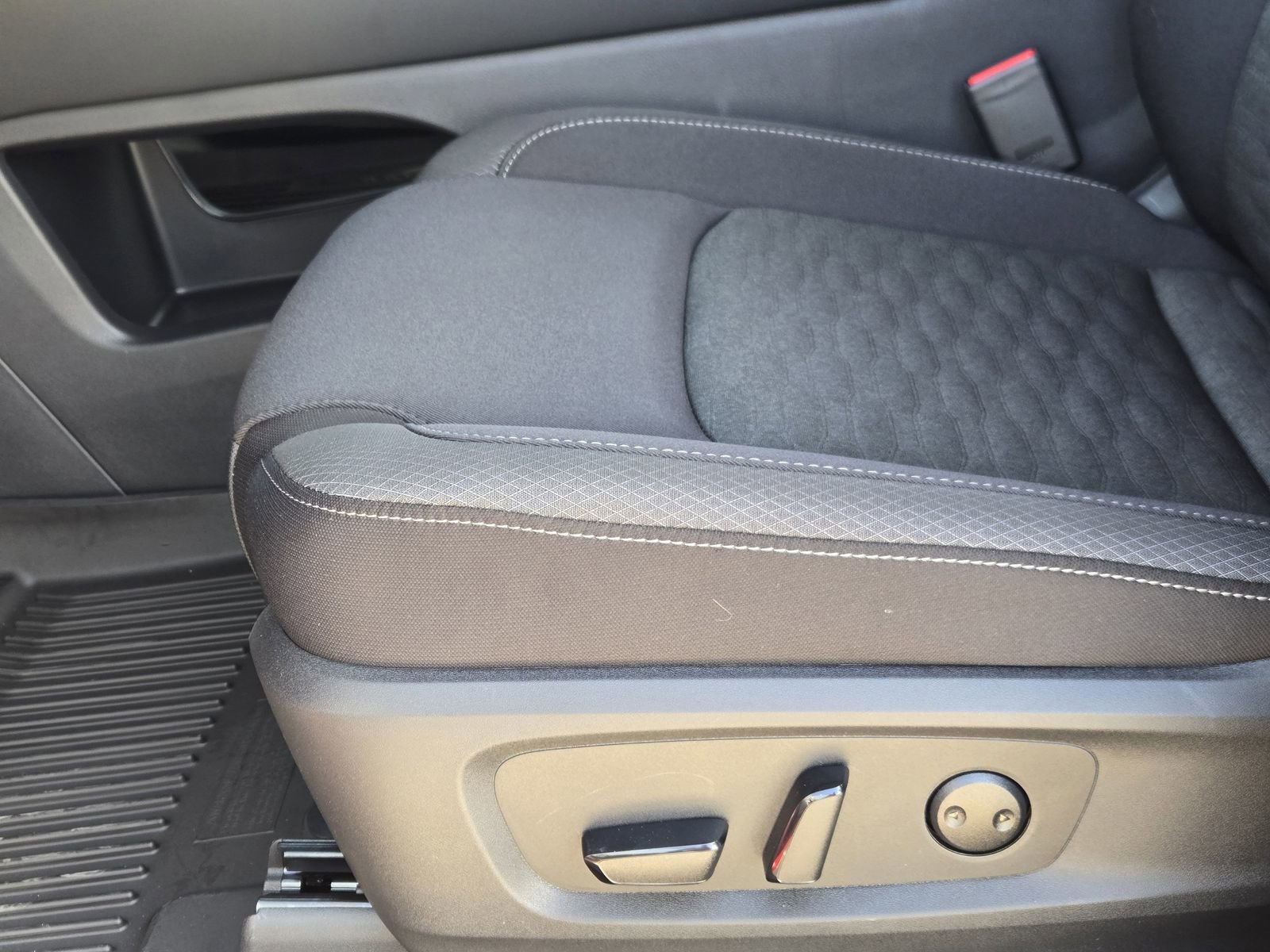 New 2026 Nissan Pathfinder SV AWD/4WD image 22