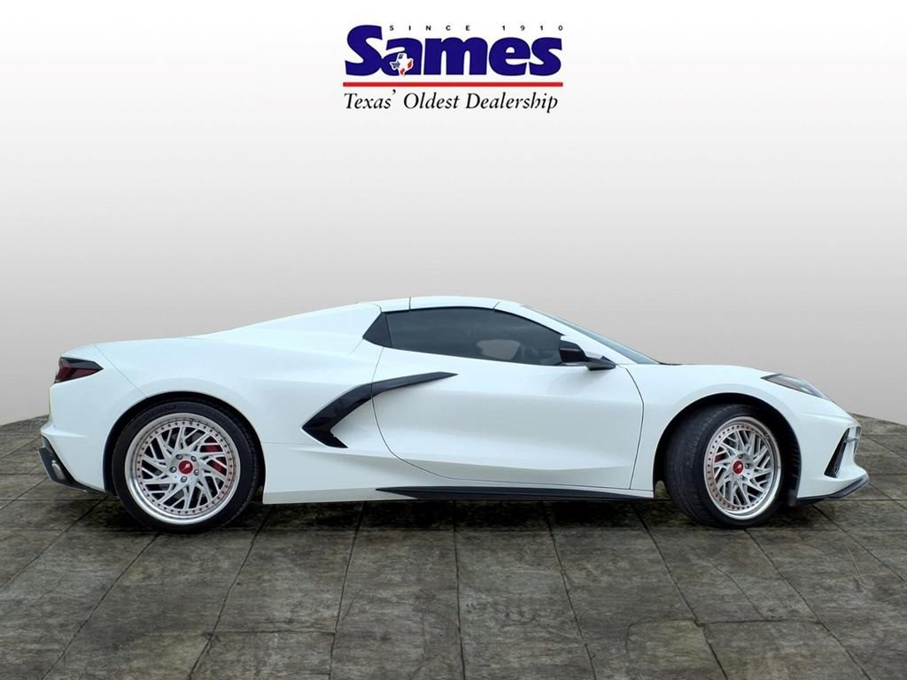 Used 2021 Chevrolet Corvette Stingray Premium Conv w/ Z51 Performance Package RWD image 2