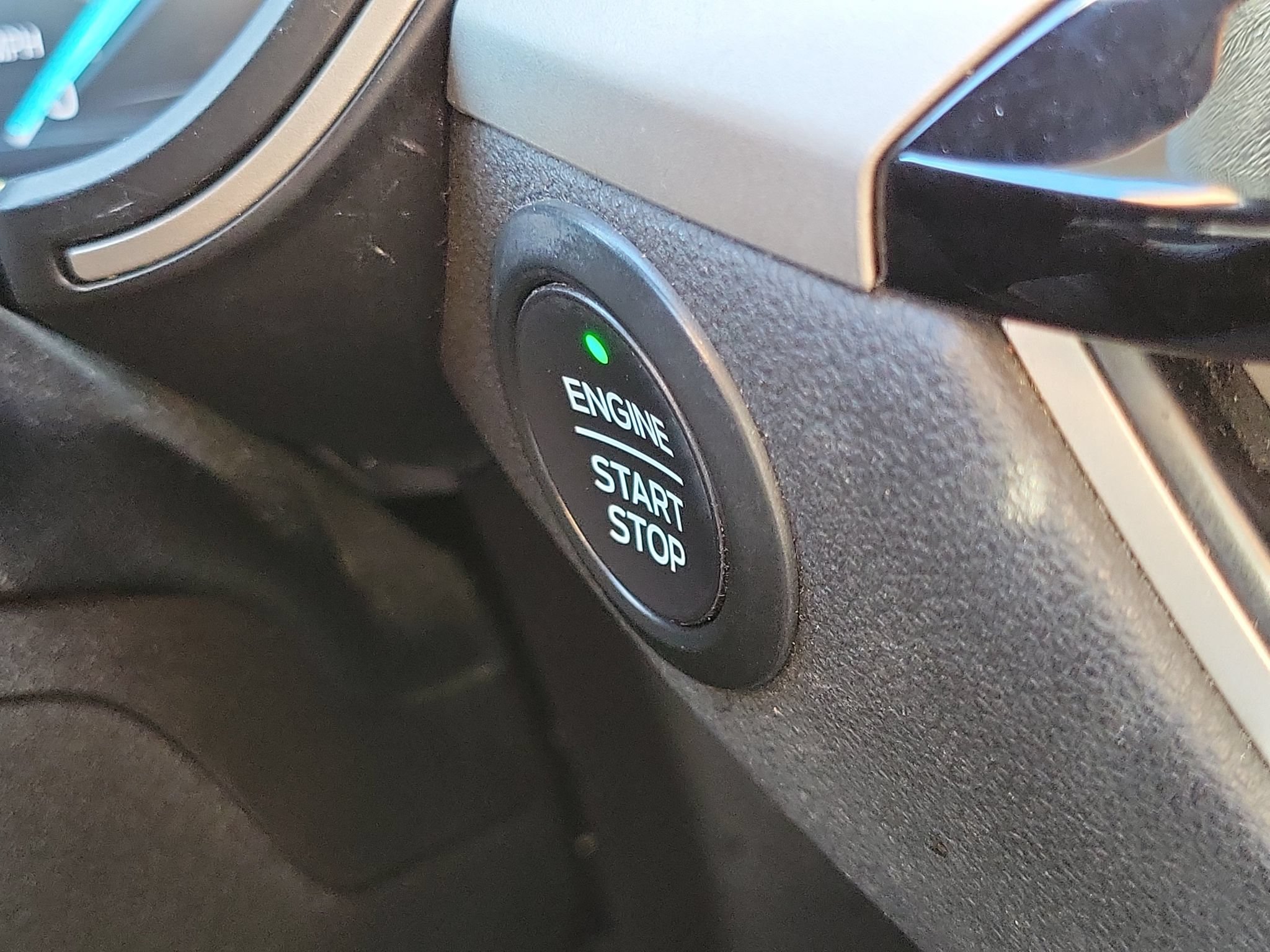 Used 2021 Ford Escape SE w/ Convenience Package AWD/4WD image 16