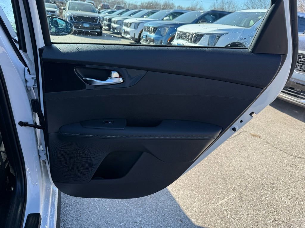 Certified 2023 Kia Forte GT-Line image 15