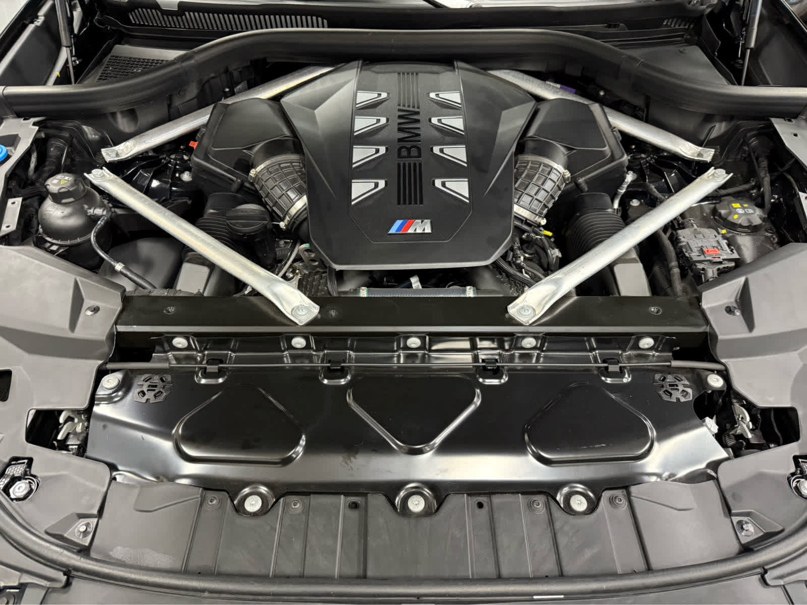 Used 2025 BMW X5 M60i w/ Climate Comfort Package AWD/4WD image 30