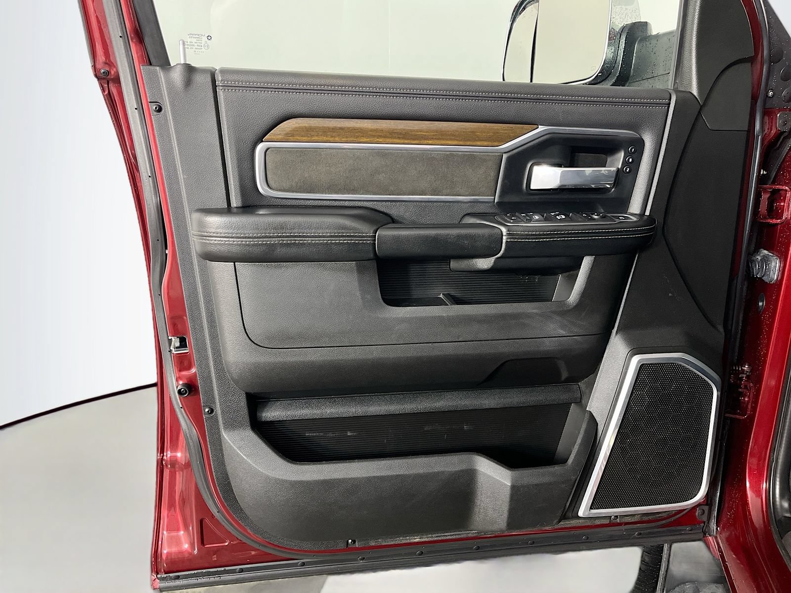 Used 2022 RAM 3500 Laramie AWD/4WD image 27
