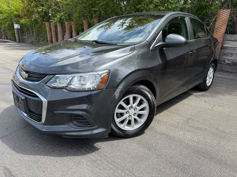 Used 2020 Chevrolet Sonic LT FWD image 2