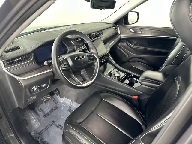 Used 2023 Jeep Grand Cherokee L Limited w/ Luxury Tech Group II AWD/4WD image 4