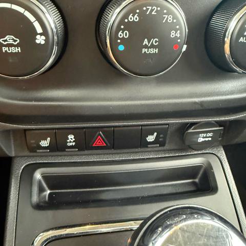 Used 2011 Jeep Patriot Latitude w/ Sun/Sound Group image 19