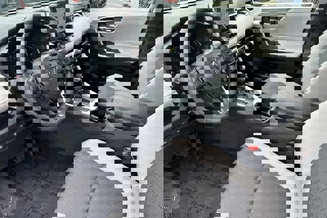 Certified 2025 Toyota RAV4 XLE w/ Convenience Package image 12