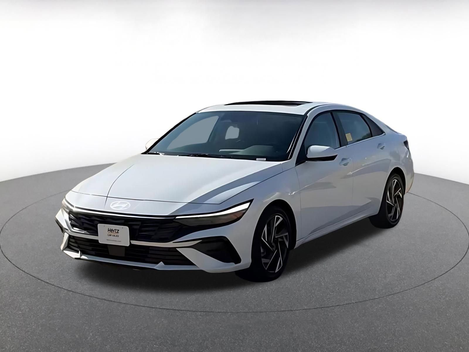 Used 2025 Hyundai Elantra SEL image 8