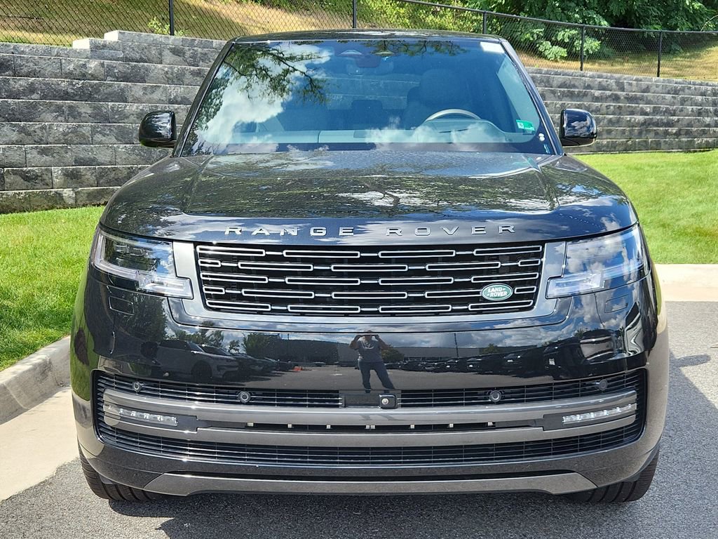 New 2025 Land Rover Range Rover SE AWD/4WD image 8