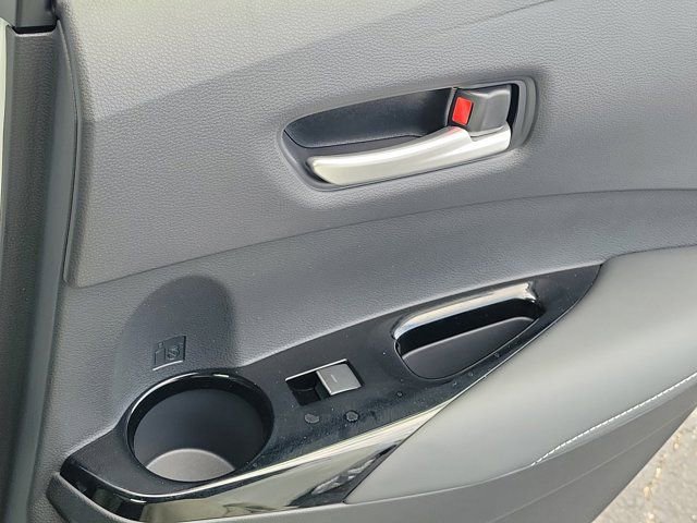 Used 2025 Toyota Corolla SE FWD image 7