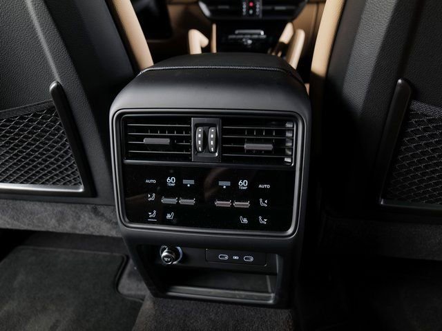Certified 2026 Porsche Cayenne image 22