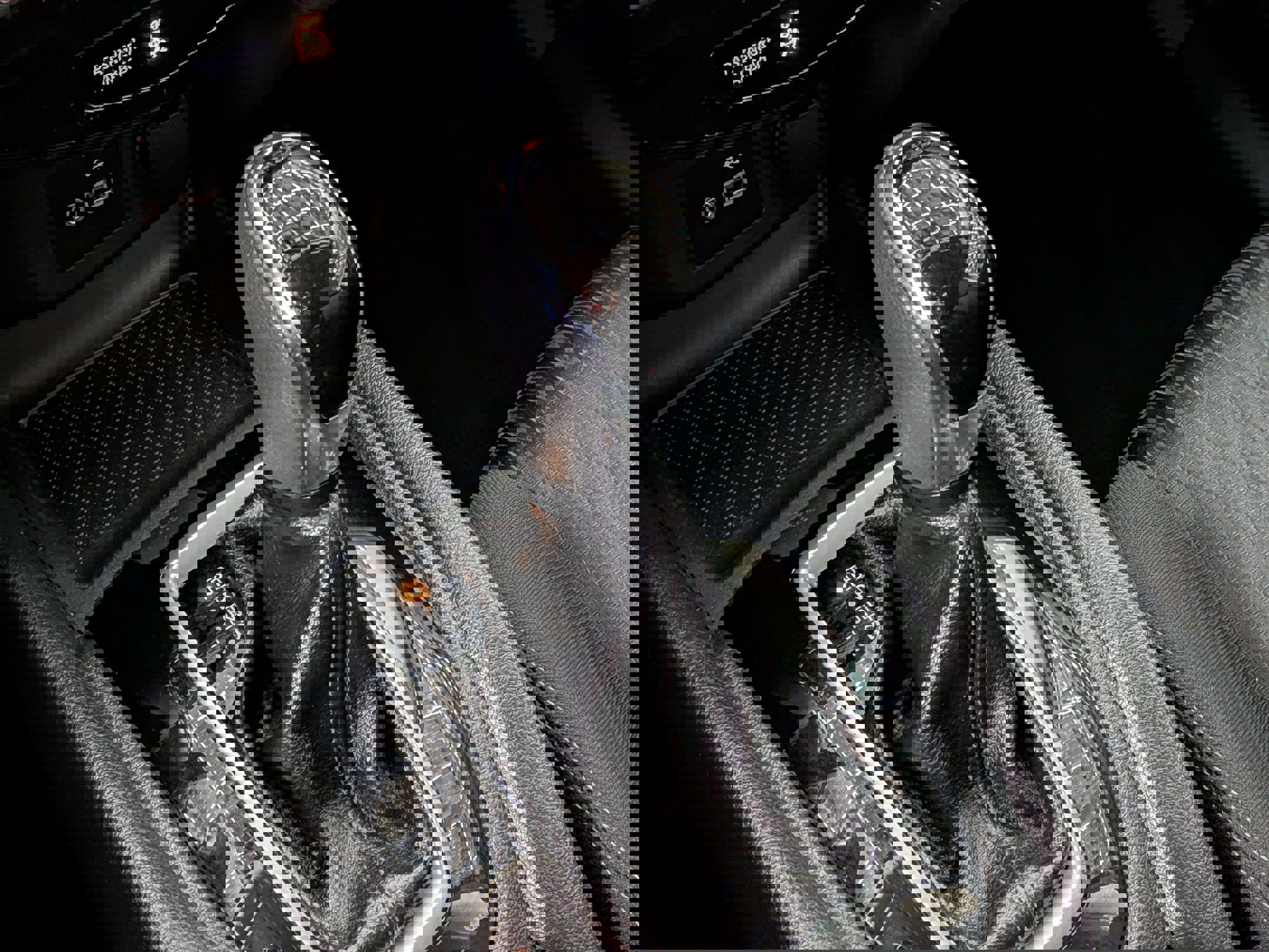 Used 2018 Nissan Rogue S image 25