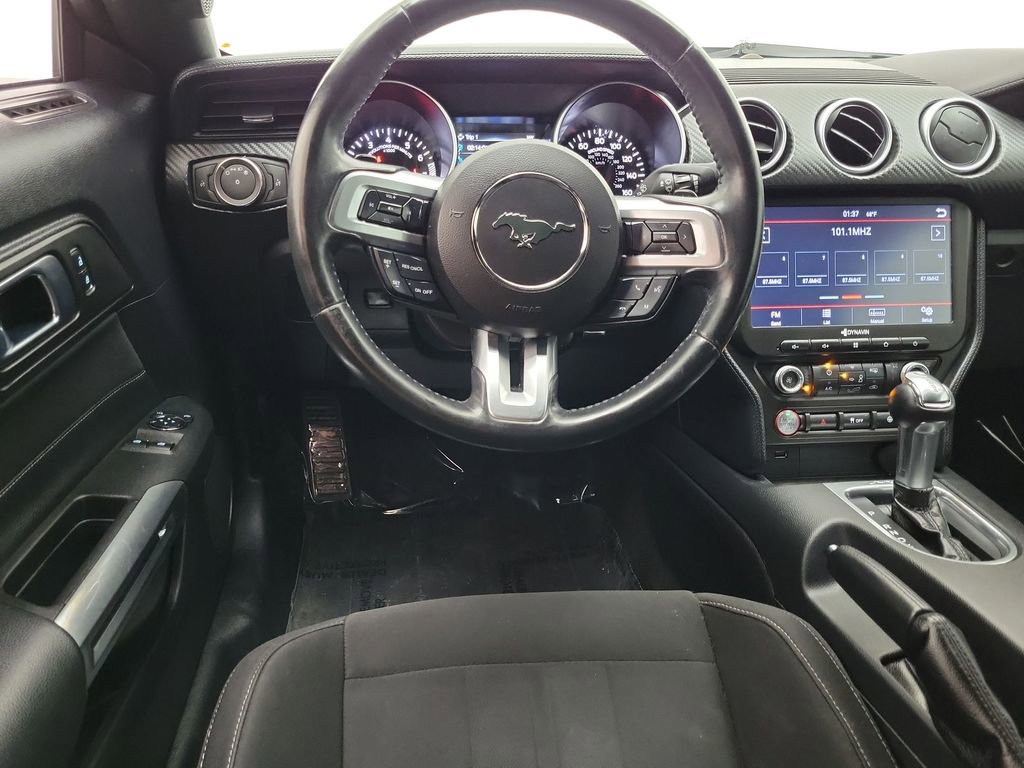 Used 2018 Ford Mustang Coupe RWD image 10