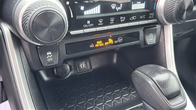 Used 2023 Toyota RAV4 LE image 20