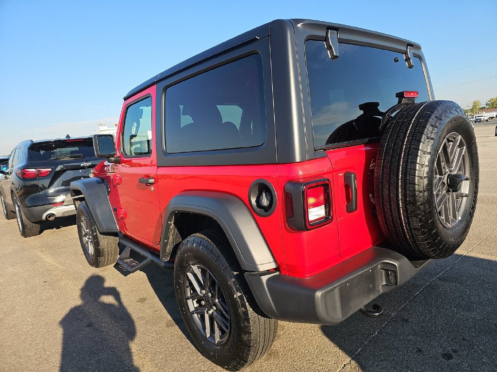 Certified 2024 Jeep Wrangler Sport AWD/4WD image 4