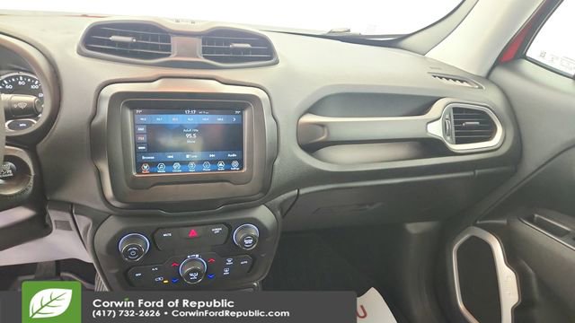 Used 2019 Jeep Renegade Latitude image 16