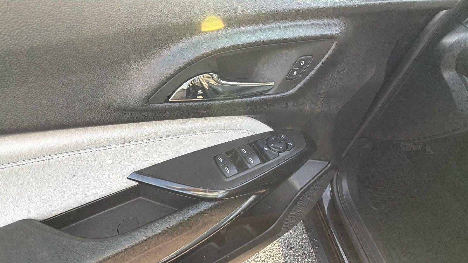Used 2024 Chevrolet Trax LT w/ Driver Confidence Package FWD image 15
