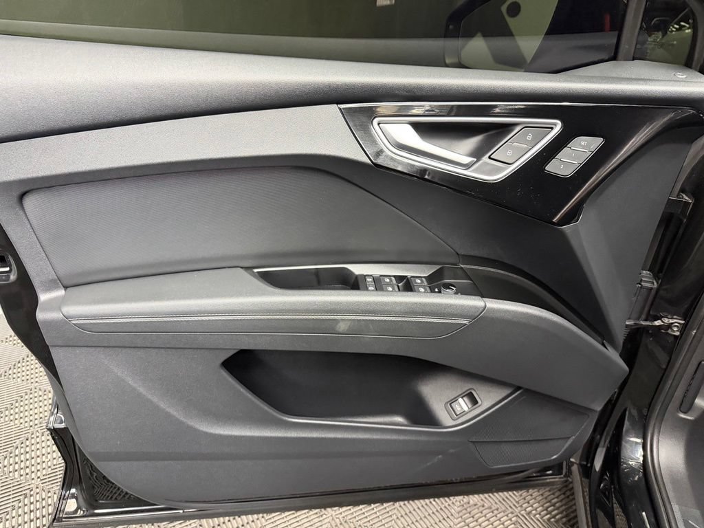 Used 2023 Audi Q4 e-tron Premium Plus RWD image 35
