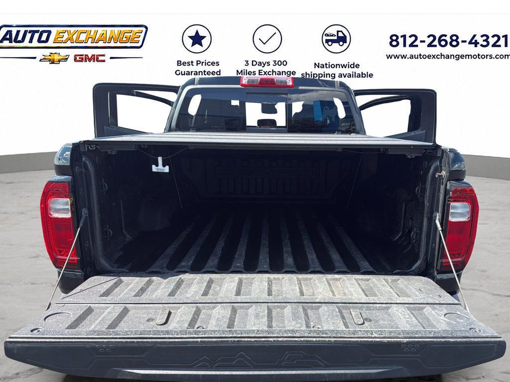 Used 2024 GMC Canyon Denali AWD/4WD image 7