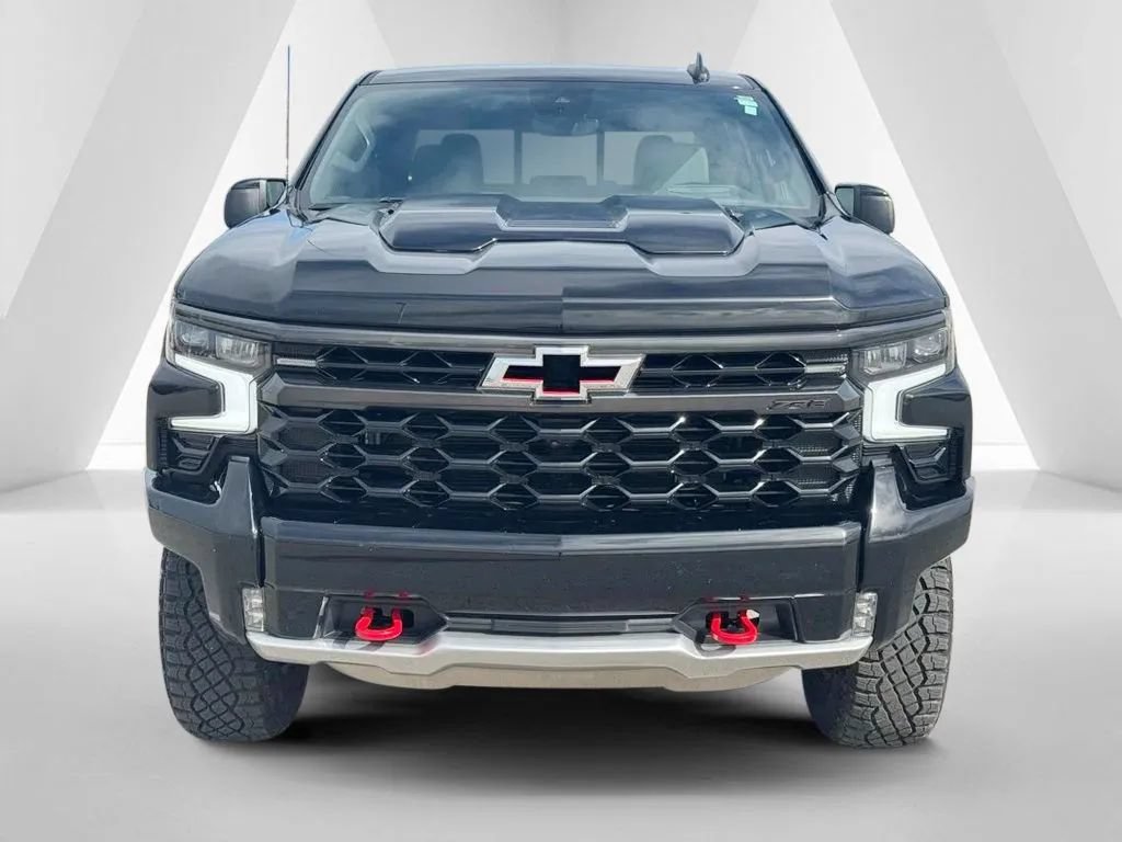 Used 2024 Chevrolet Silverado 1500 ZR2 w/ Technology Package AWD/4WD image 2
