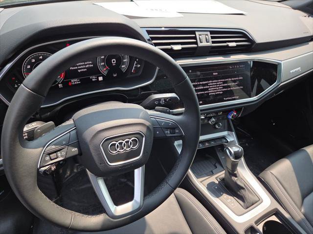 Certified 2025 Audi Q3 2.0T Premium Plus w/ Premium Plus Package AWD/4WD image 36