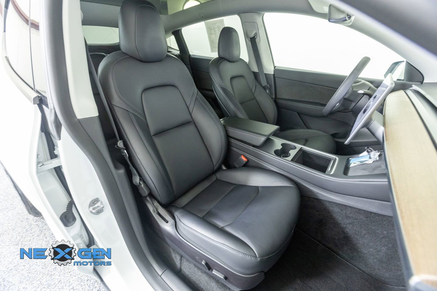 Used 2022 Tesla Model Y Performance image 41