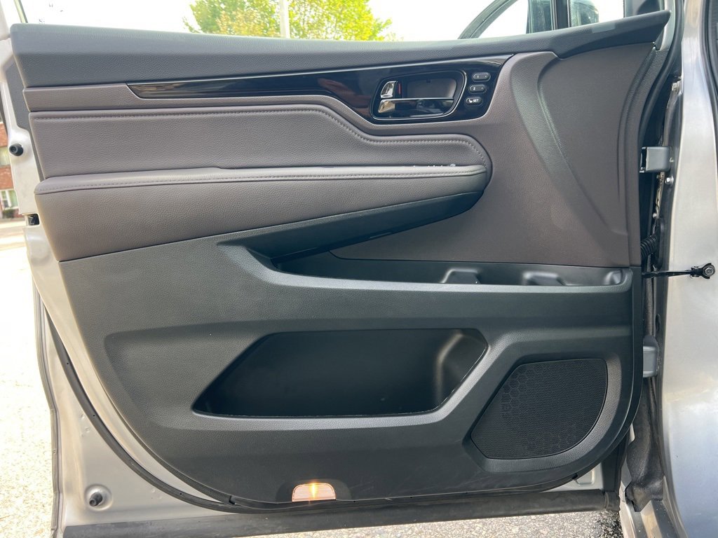 Used 2023 Honda Odyssey Elite image 10