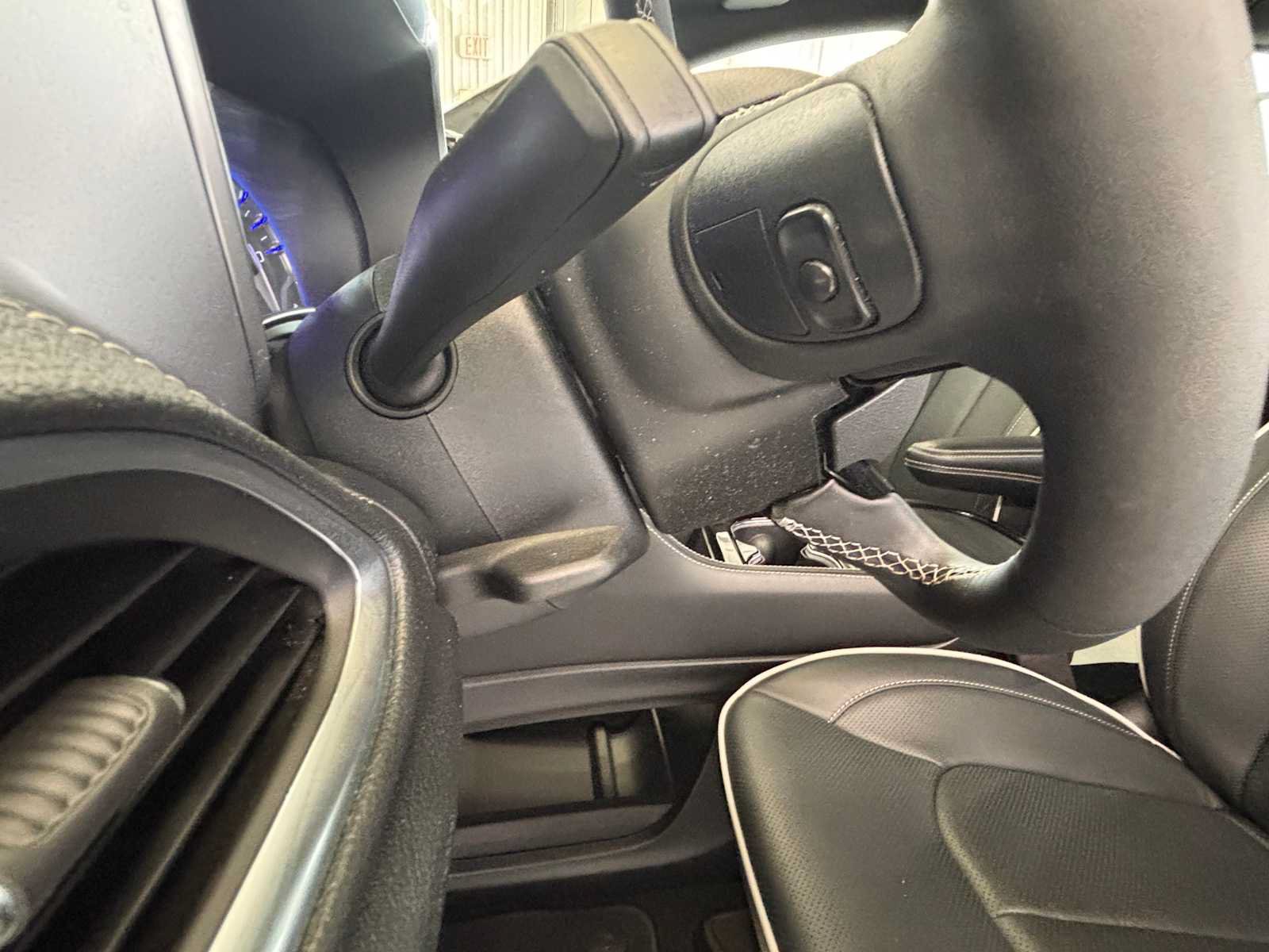 Certified 2025 Chrysler Pacifica Limited AWD/4WD image 22
